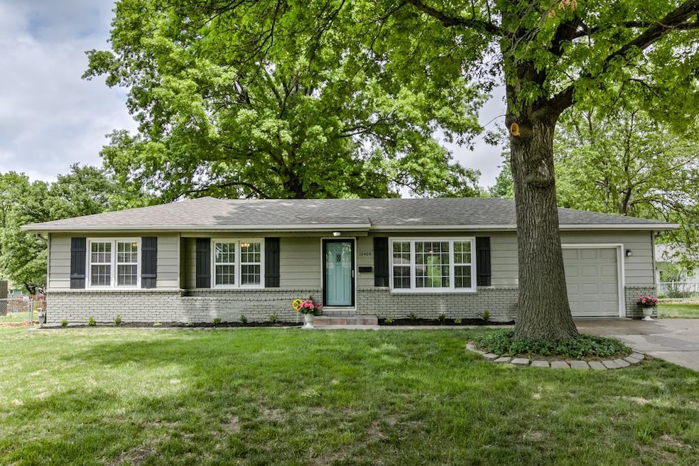 Excellent curb appeal!
