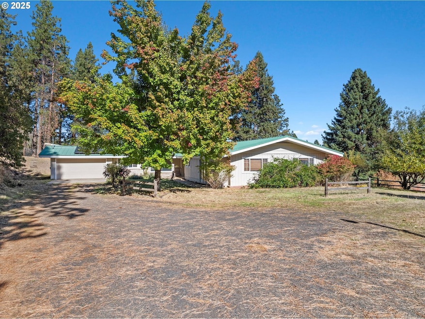 63881 Lester Rd, La Grande, OR 97850 - photo 1