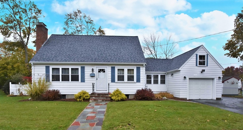 48 Ellis St, Woburn, MA 01801 - photo 1