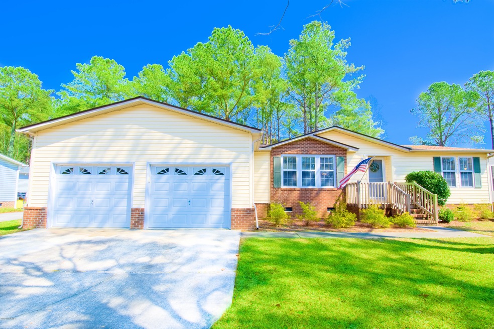 975 Waterview Lane-7