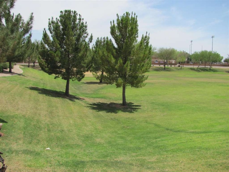 10254 E Laguna Azul Ave, Mesa, AZ 85209 - photo 1