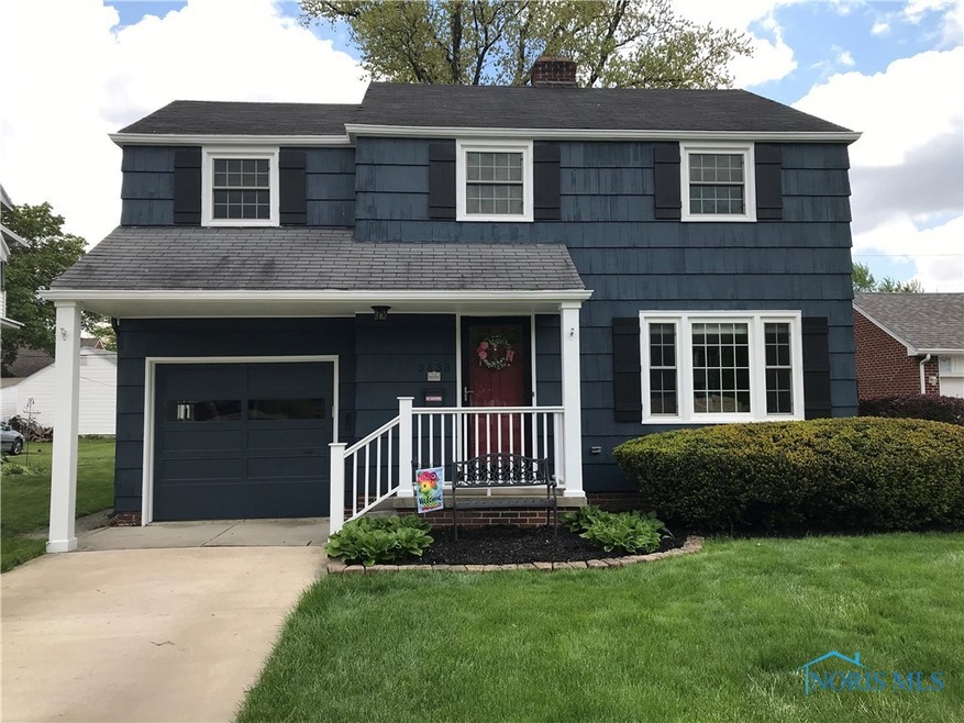 Great Curb Appeal!