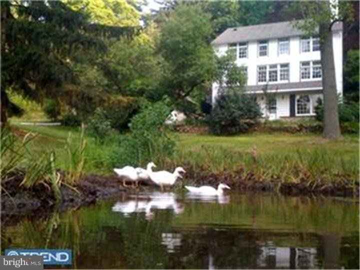 434 Conestoga Rd unit B, Malvern, PA 19355 - photo 1