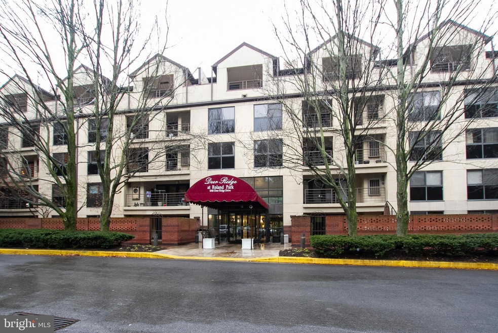 1040 Deer Ridge Dr unit 405, Baltimore, MD 21210 - photo 1