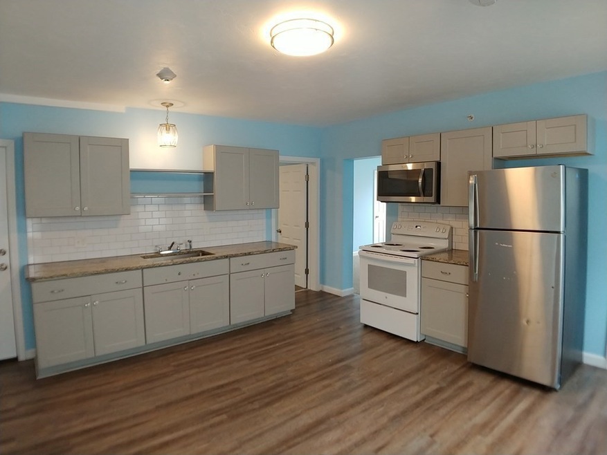 91 N Main St unit 3, Webster, MA 01570 - photo 1