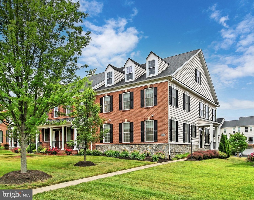 23204 Evergreen Ridge Dr, Ashburn, VA 20148 - photo 1