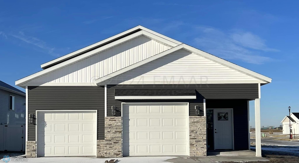 7203 28th St S, Fargo, ND 58104 - photo 1