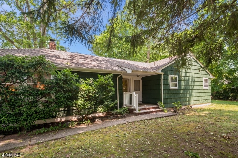 57 Essex Ave, Montclair, NJ 07042 - photo 1