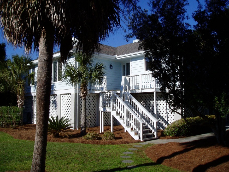 17 55th Exterior Photo