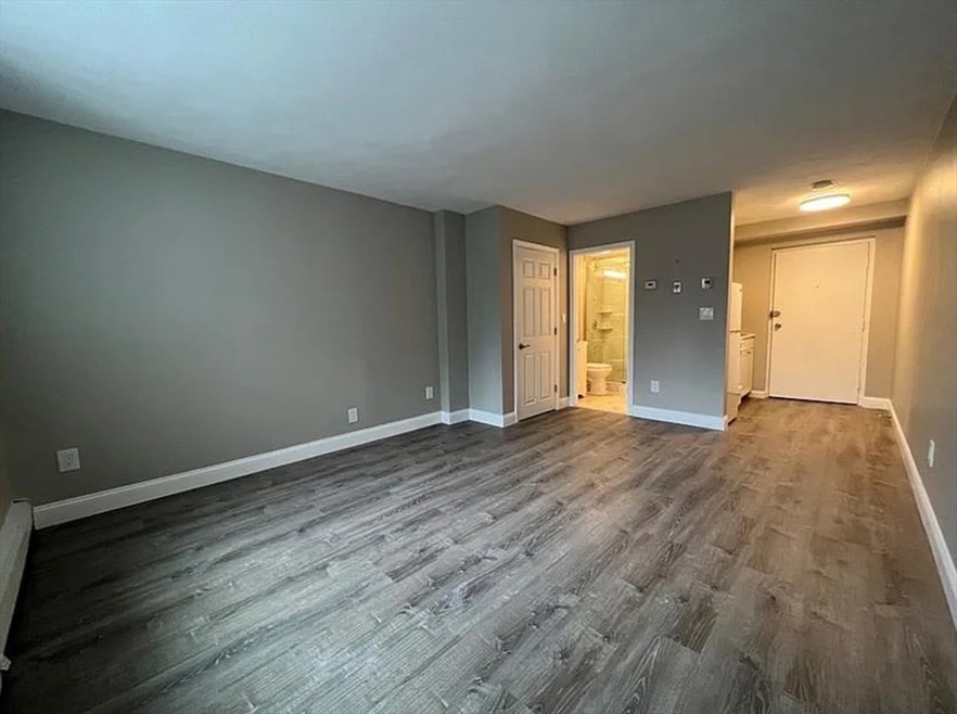 11 Cogswell Ave unit 3, Cambridge, MA 02140 - photo 1