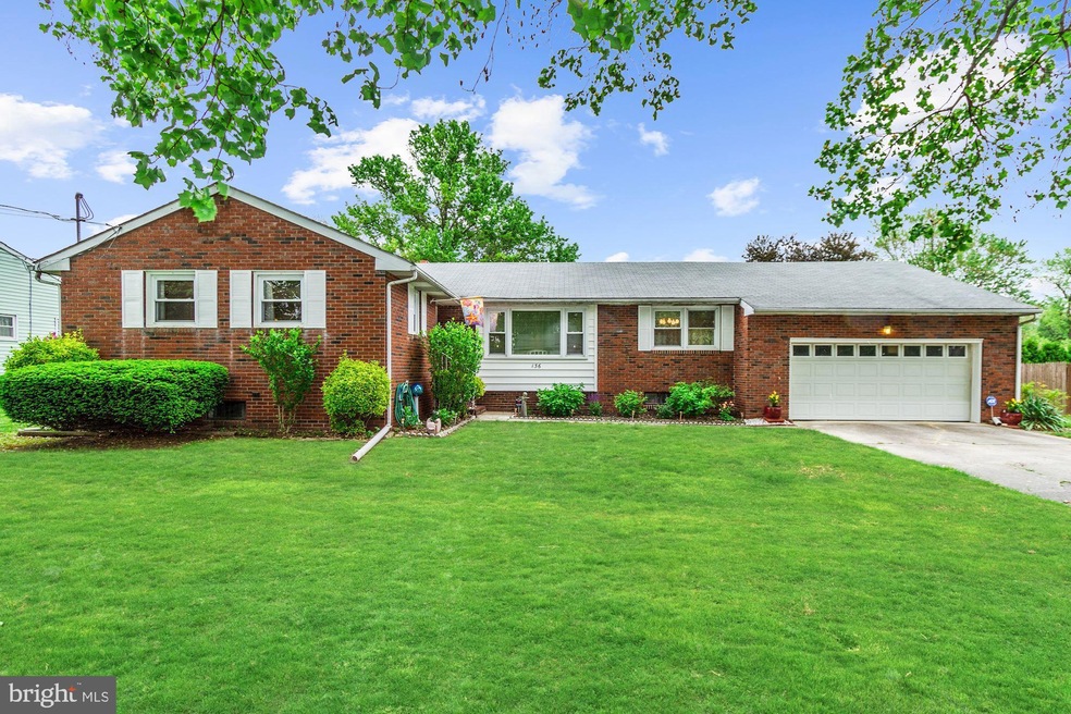 136 Castle Heights Ave, Pennsville, NJ 08070 - photo 1