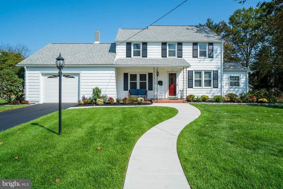 11 Pinewood Ave, Penns Grove, NJ 08069 - photo 1