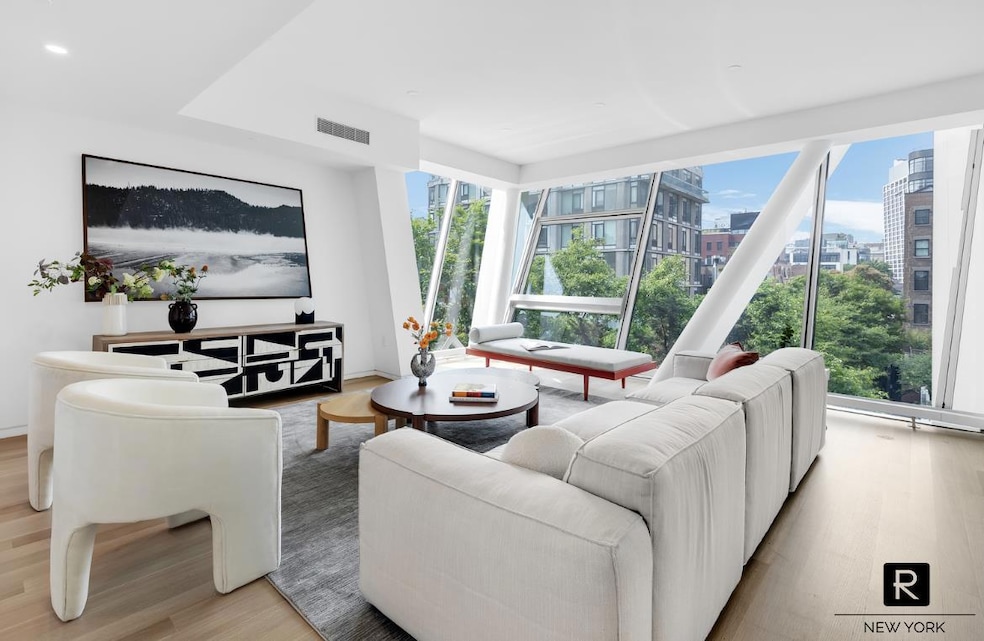 Pending $3,990,000 • Co-Listing Agent