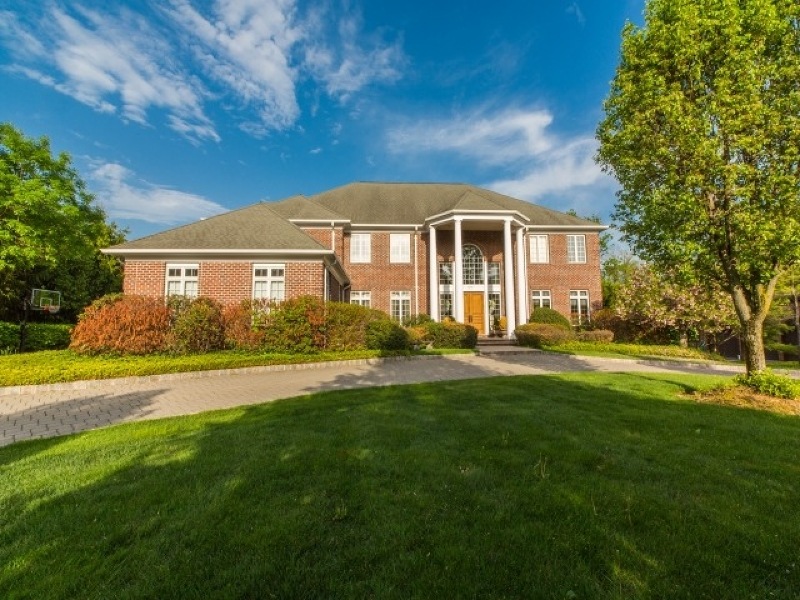 27 Mountain Ridge Dr, Livingston, NJ 07039 - photo 1