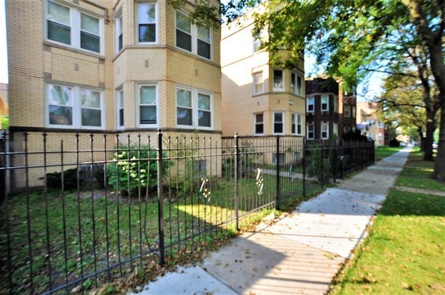 6312 N Fairfield Ave unit 2B, Chicago, IL 60659 - photo 1
