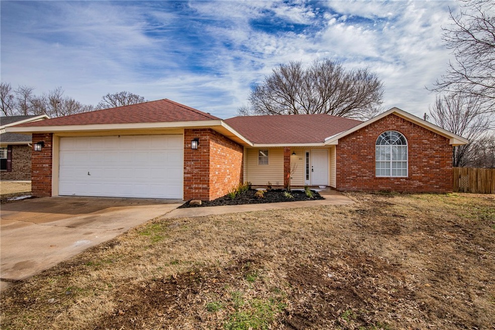 801 N 26th St, Rogers, AR 72756 - photo 1