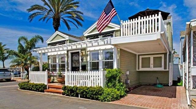 21 El Paseo Street, Newport Beach, CA 92663