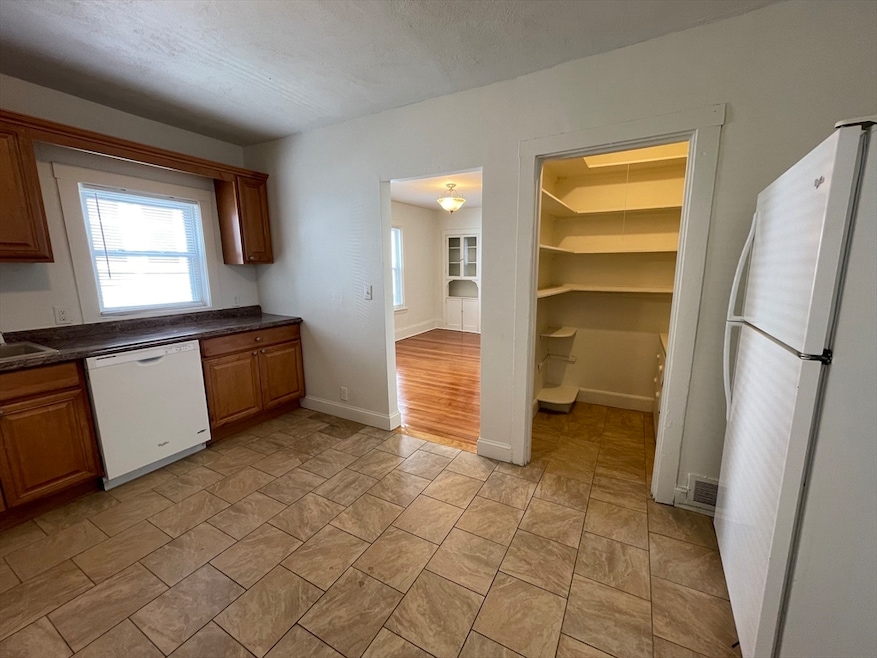 22 Beacon St unit 1, Hyde Park, MA 02136 - photo 1