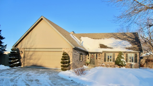 1317 Brendan Dr, Morris, IL 60450 - photo 1