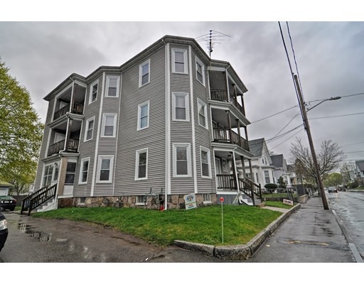 152 Menlo St, Brockton, MA 02301 - photo 1