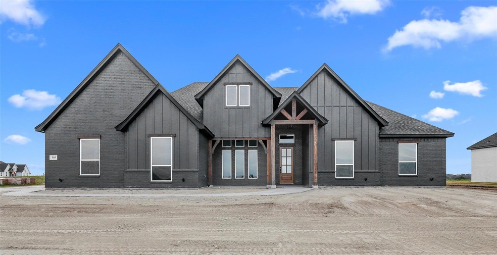 505 Longhorn Dr, Springtown, TX 76082 - photo 1