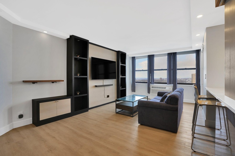 The Galaxy Towers unit 42K, Guttenberg, NJ 07093 - photo 1