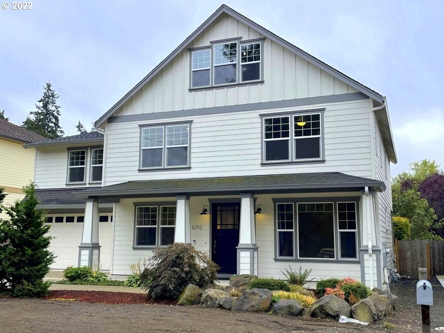 Sold $979,900 • Co-Listing Agent