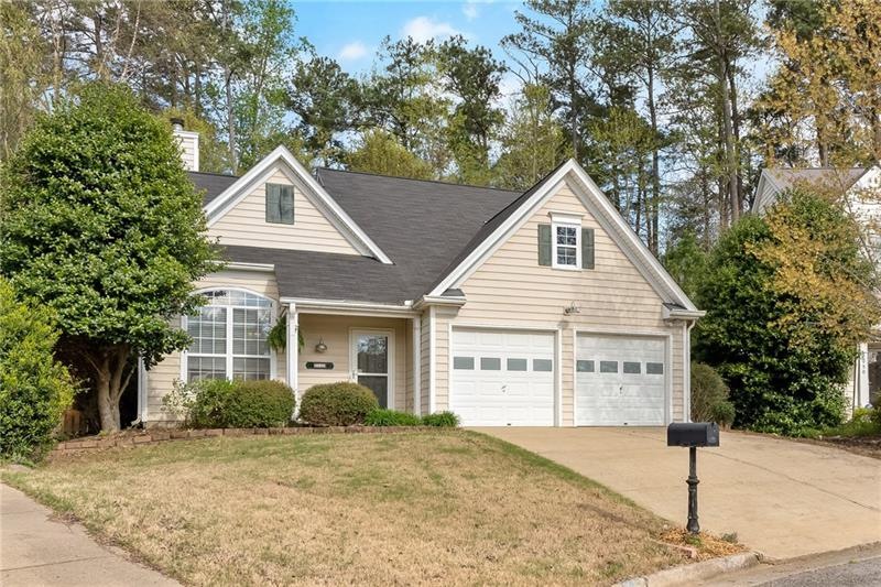 Cape Cod inspired 3040 Serenade Court