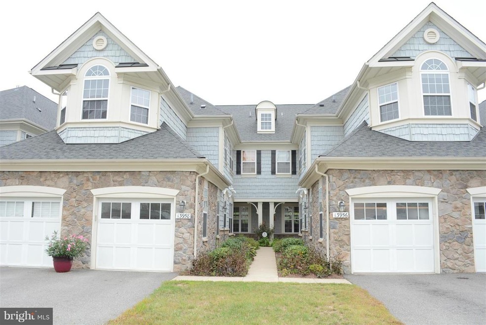 13958 Greendale Dr unit 16, Woodbridge, VA 22191 - photo 1
