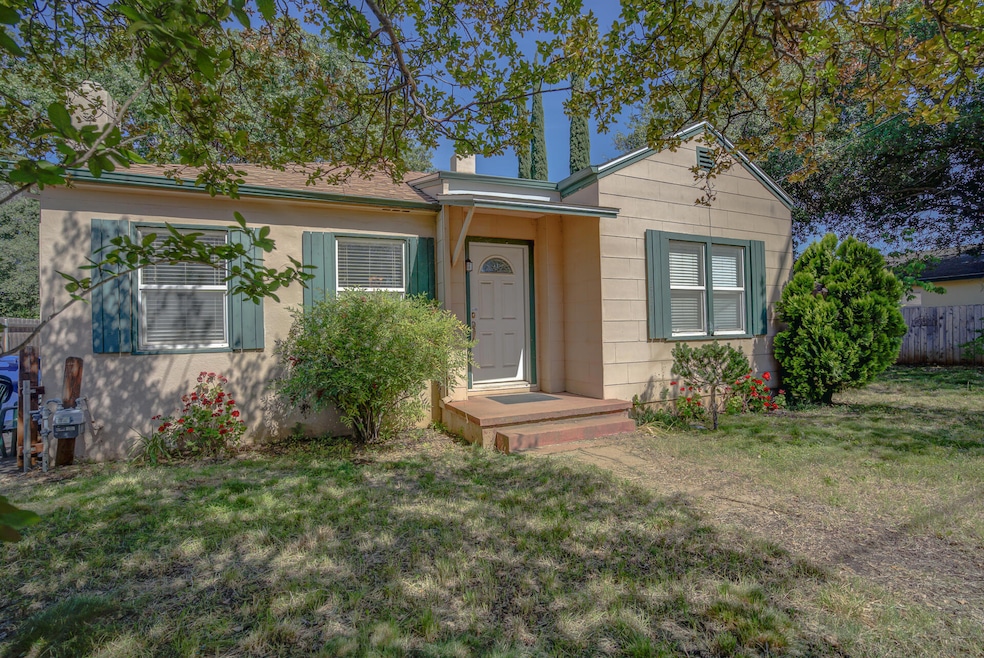 2721 Lanning Ave, Redding, CA 96001 - photo 1