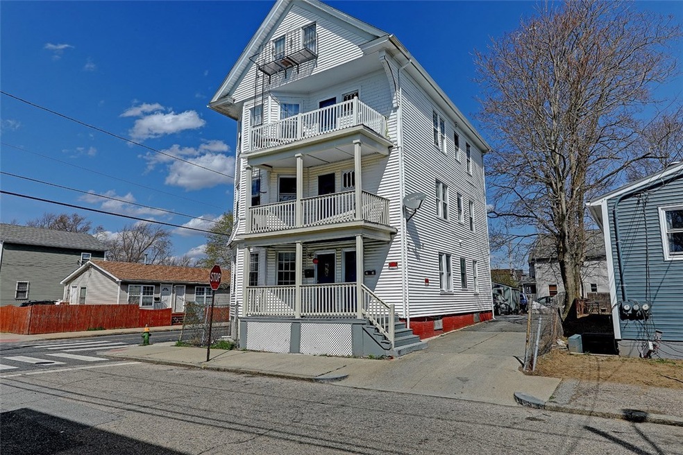 52 Burnside St unit 2, Providence, RI 02905 - photo 1