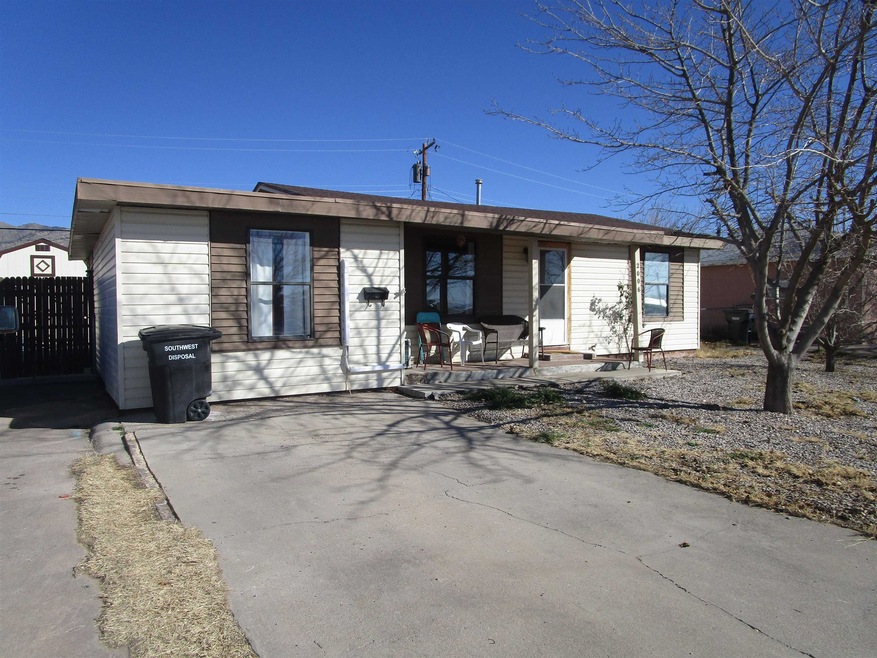 2006 Washington Ave, Alamogordo, NM 88310 - photo 1