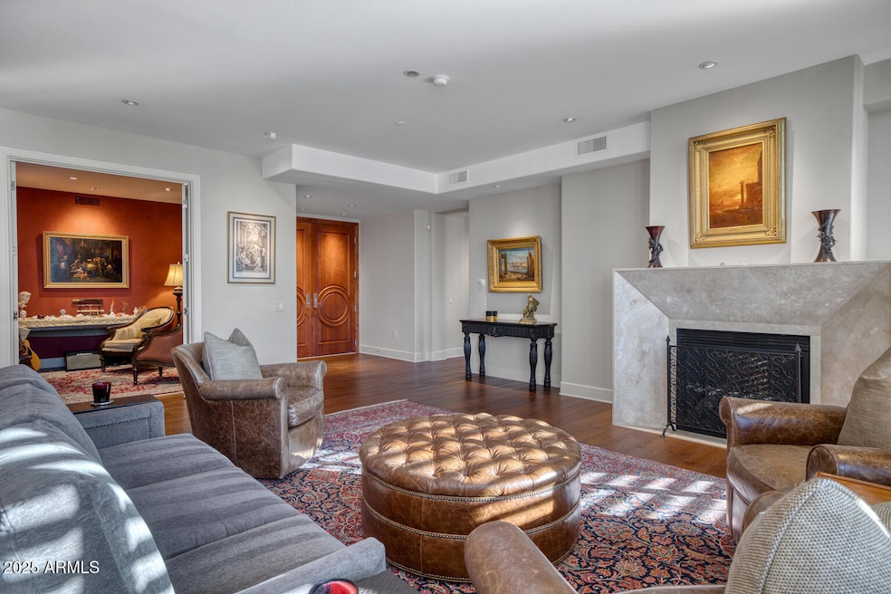 2402 East Esplanade -Unit 1101- Phoenix