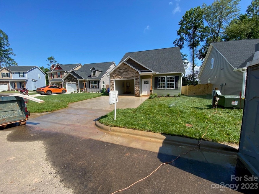 229 Rockrose Ct, Asheville, NC 28803 - photo 1