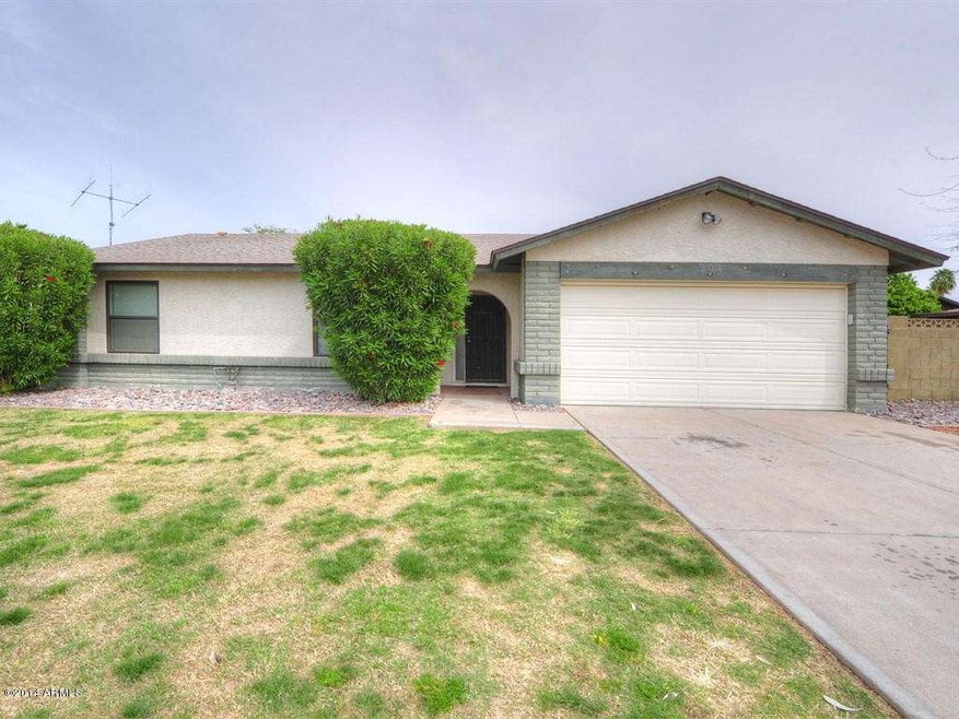 902 W Marlboro Cir, Chandler, AZ 85225 - photo 1