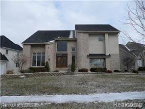 6923 Apple Blossom Trail, West Bloomfield, MI 48322 - photo 1