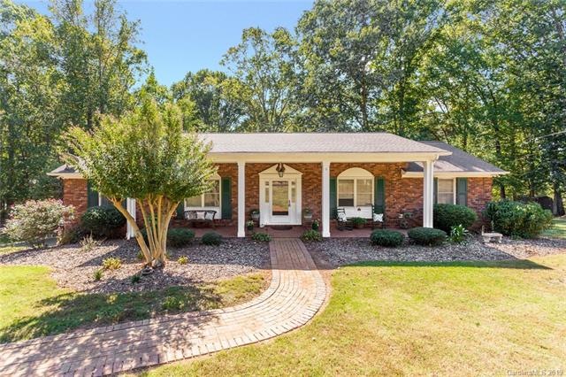 310 Montgomery Dr, Statesville, NC 28625 - photo 1