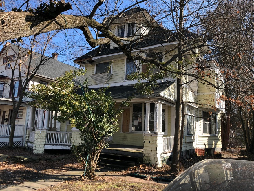 17 saratoga 947 w 6th 12 randolph 136