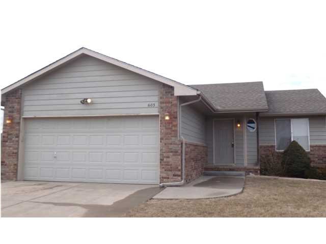 Home Sits on Corner Lot