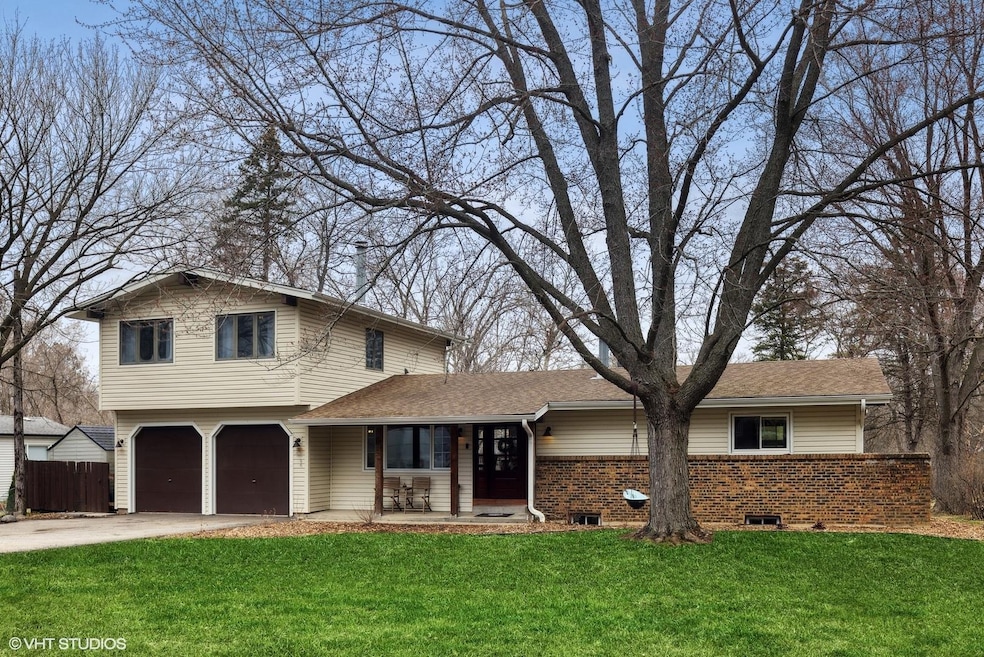 607 Pine St, Batavia, IL 60510 - photo 1