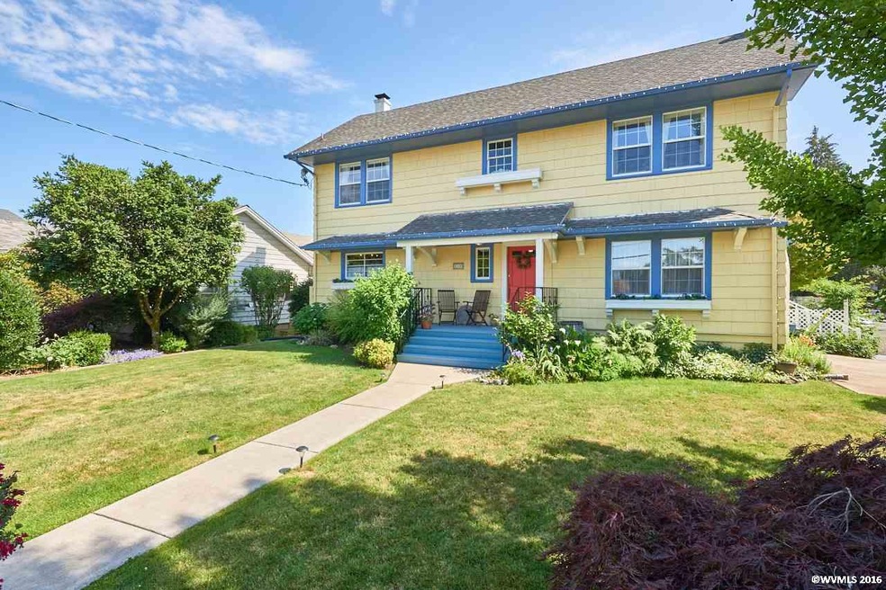 648 W Main St, Carlton, OR 97111 - photo 1