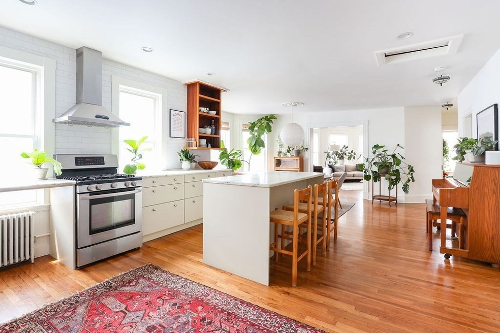 112 Berkshire St unit 3, Cambridge, MA 02141 - photo 1