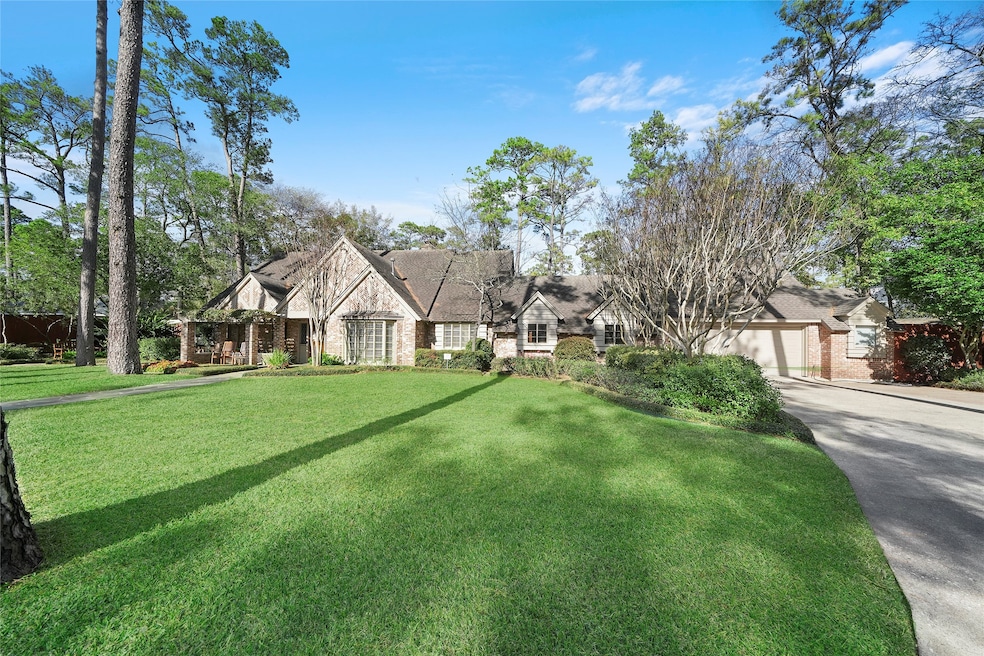 11922 Homewood Ln, Houston, TX 77024 - photo 1