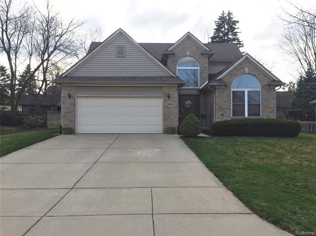 Nicely landscaped home