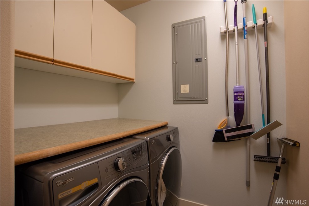 22515 6th Ave S unit 204, Des Moines, WA 98198 - photo 1