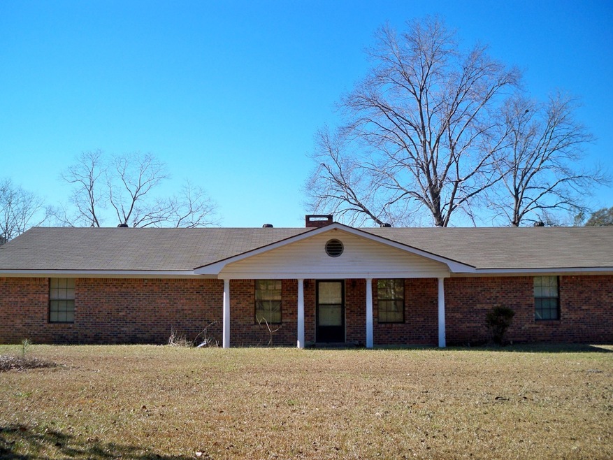 47 Powers Dr, Laurel, MS 39443 - photo 1