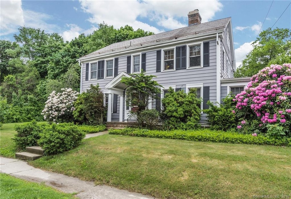 136 Leffingwell Ave, Waterbury, CT 06710 - photo 1