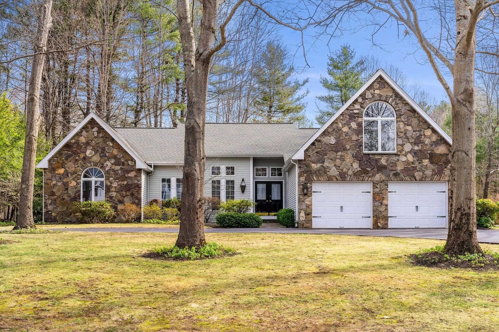 6 Huntington Place, Hampton, NH 03842 - photo 1