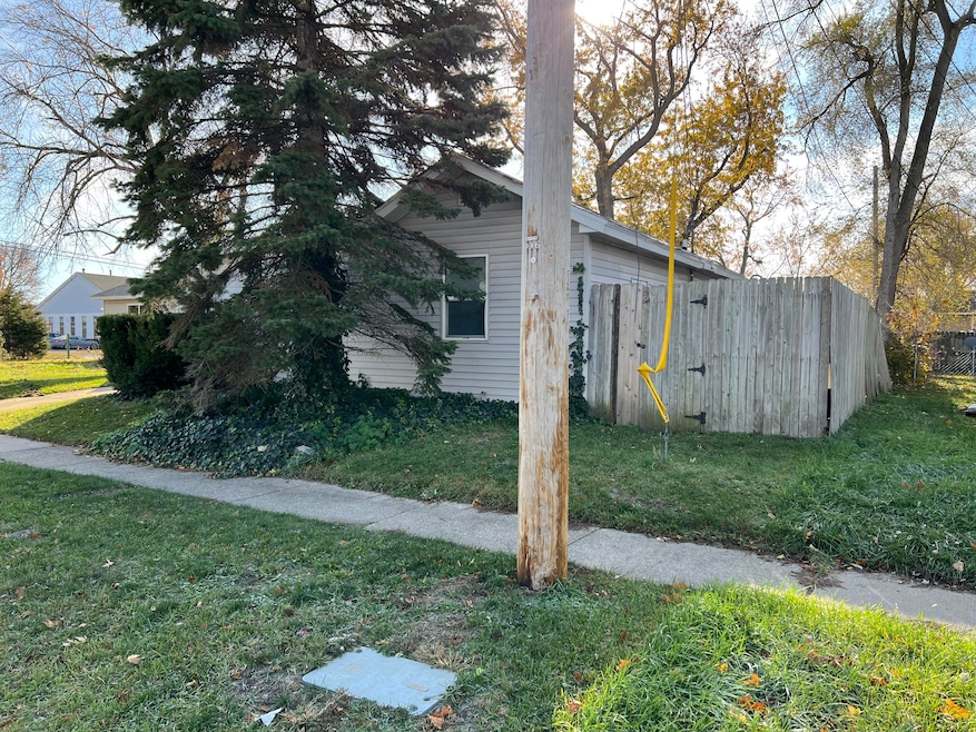 150 Frontenac St SE, Grand Rapids, MI 49548 - photo 1