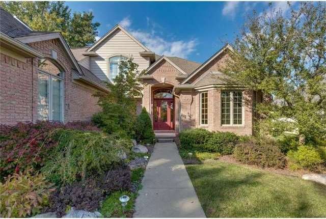 3648 W Tienken Rd, Rochester Hills, MI 48306 - photo 1